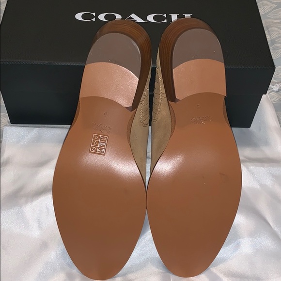 Booties!!!!! - Picture 4 of 8